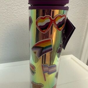 Starbucks cup NWT pride summer series.